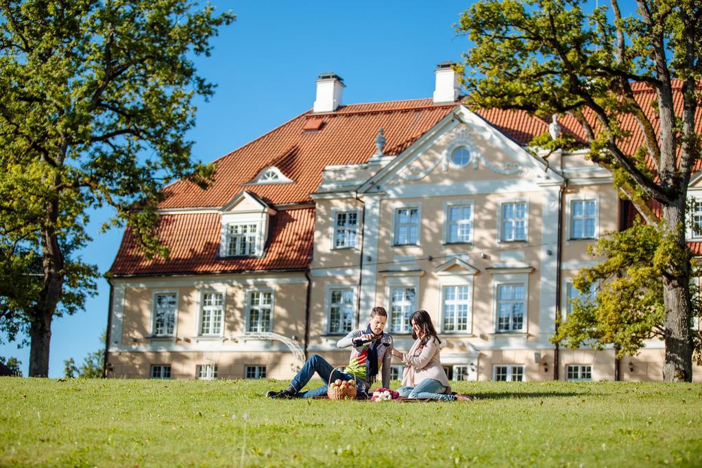 Hotel Malpils Manor Zewnętrze zdjęcie