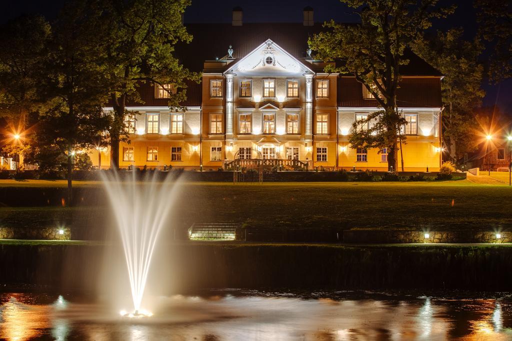 Hotel Malpils Manor Zewnętrze zdjęcie