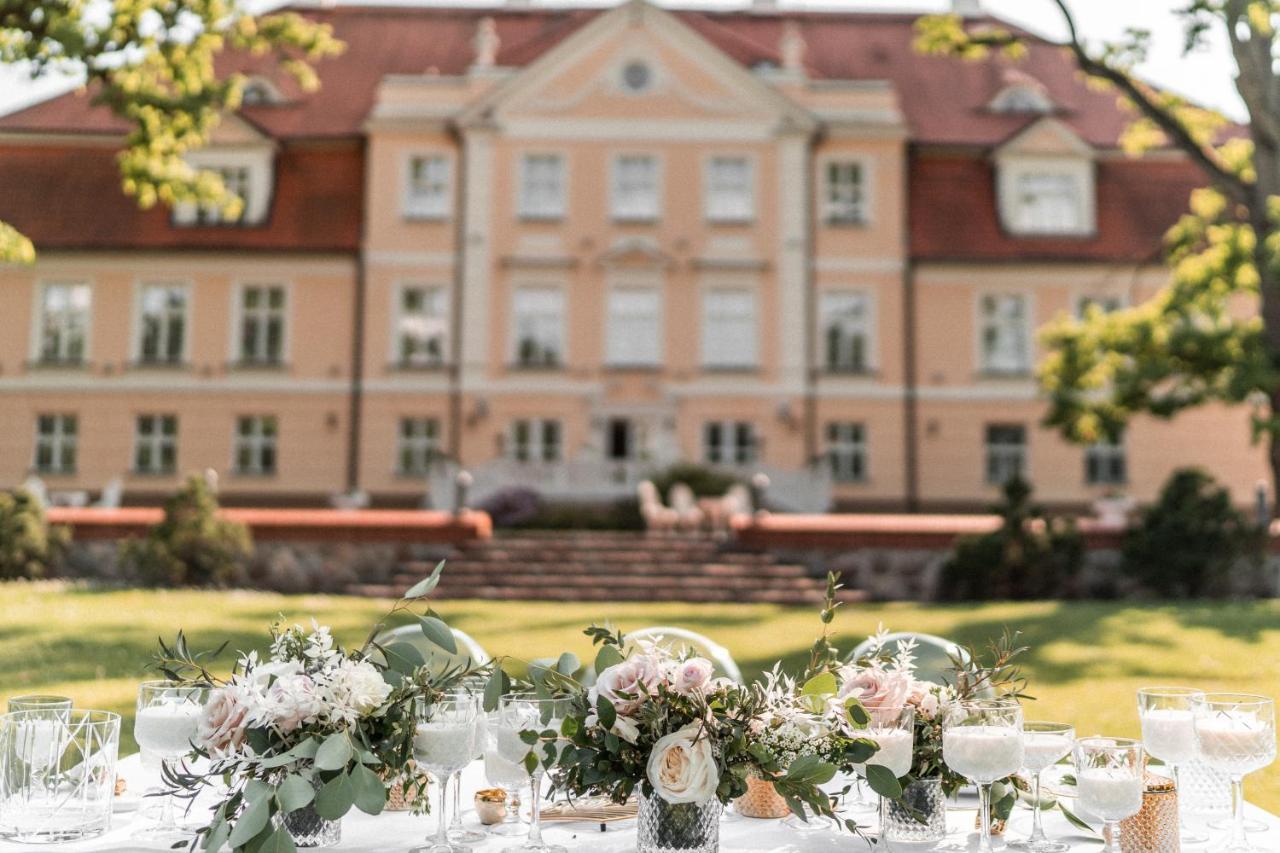 Hotel Malpils Manor Zewnętrze zdjęcie